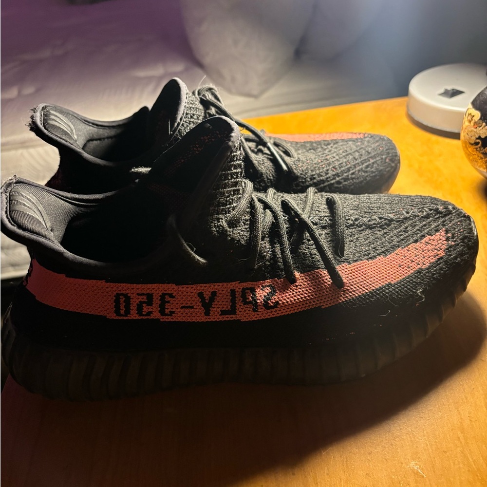 Yeezy Boost 350 size 8 mens